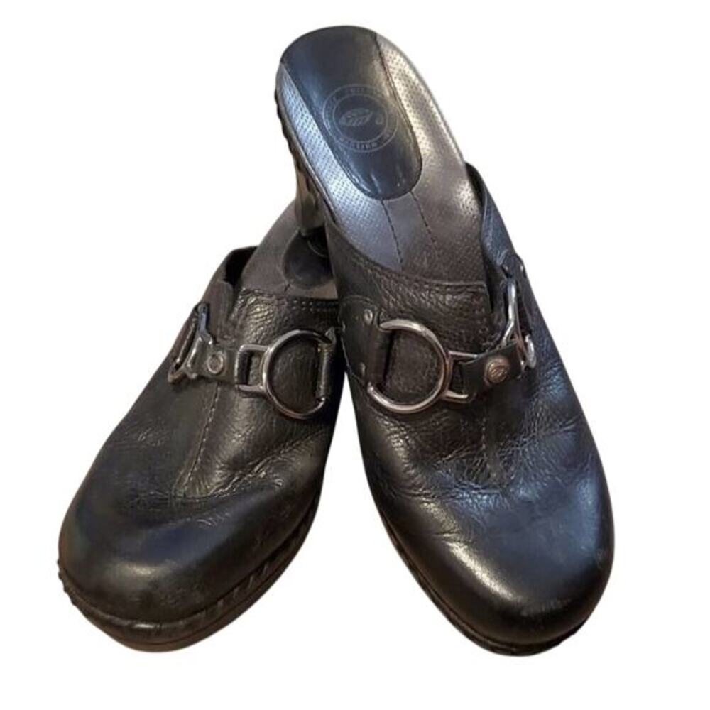 Nurture Black Leather Clogs Heeled Mules‎ Silver Buckle Accent Comfortable 8.5